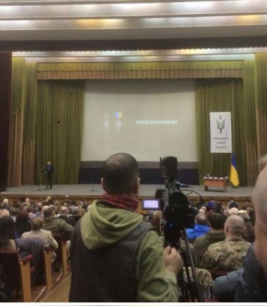 Криворожанку в Днепре наградили орденом "Народный Герой Украины" (ФОТО)