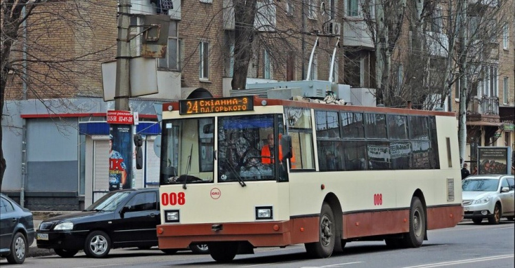 Жители Кривого Рога смогут ездить с Восточного до площади Освобождения троллейбусом