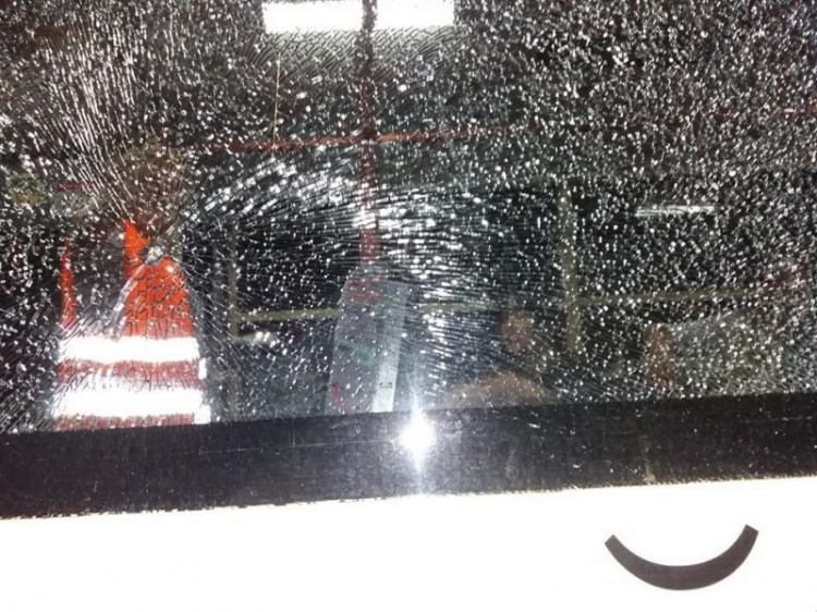 Охота на коммунальный транспорт: в Кривом Роге снова обстреляли троллейбус с пассажирами