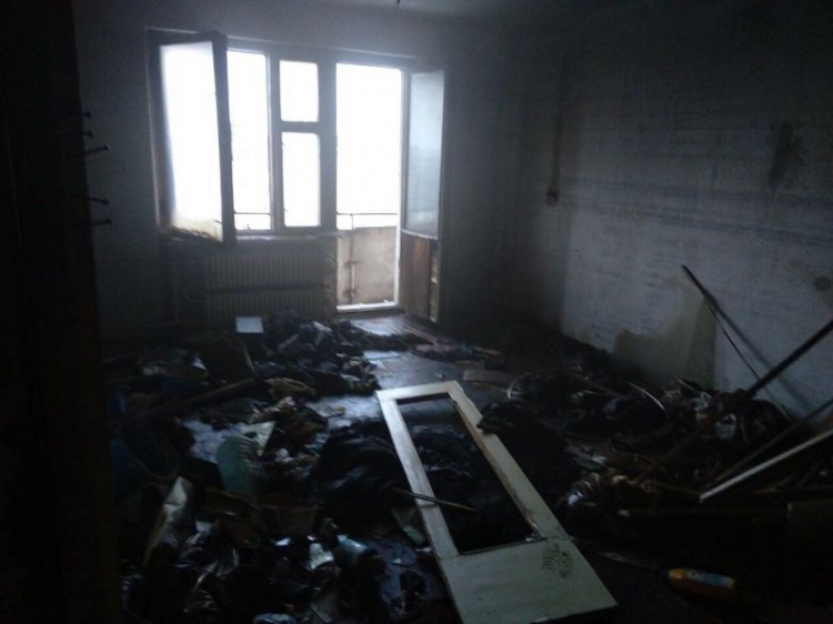 В Кривом Роге в собственной квартире спасатели обнаружили тело 36-летнего мужчины