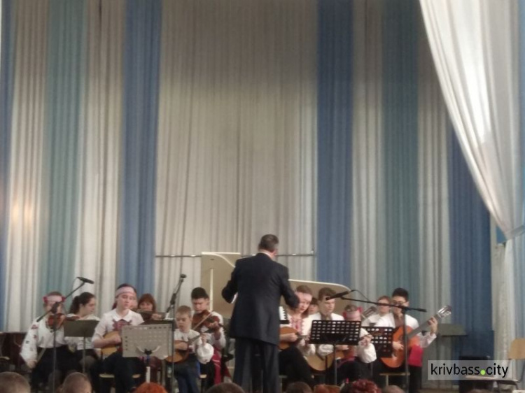 В Кривом Роге прошел конкурс  "Украина моя" среди оркестров и музыкальных коллективов