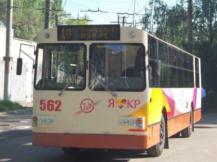 Ещё один отремонтированный троллейбус выехал на дороги Кривого Рога (фото)
