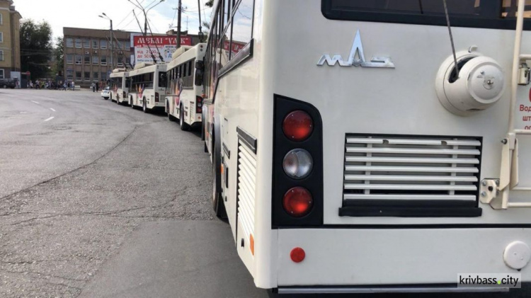 На маршруты в Кривом Роге выехали четыре новых троллейбуса (ФОТО)+(ВИДЕО)+(ОБНОВЛЕНО)