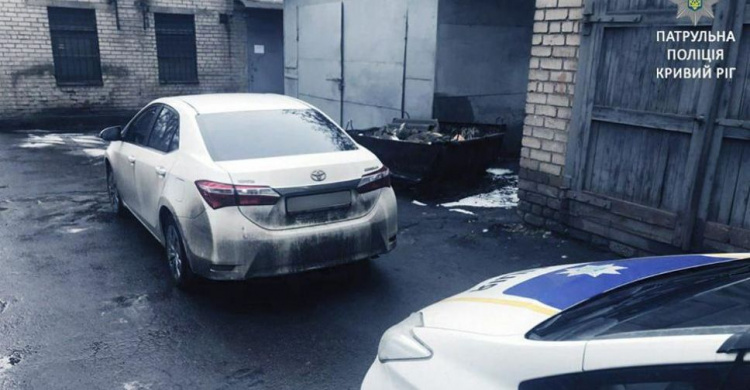 Полицейские Кривого Рога обнаружили автомобиль, находящийся в розыске