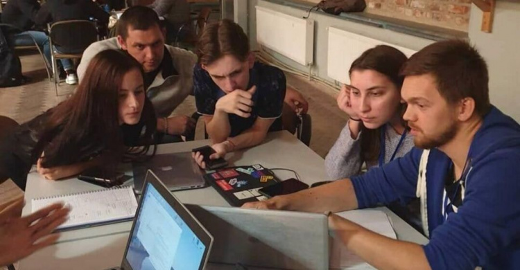 Ребята из Кривого Рога приняли участие в Hack for Locals в Харькове (фото)