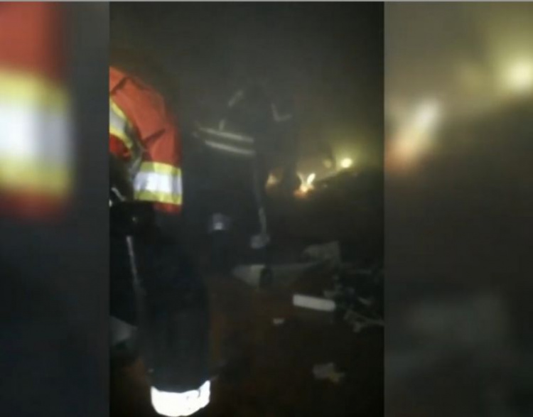 В Кривом Роге во время пожара пострадал мужчина (фото, видео)