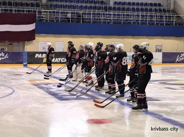 Хоккеисты из Кривого Рога стали третьими на международном турнире (ФОТО)