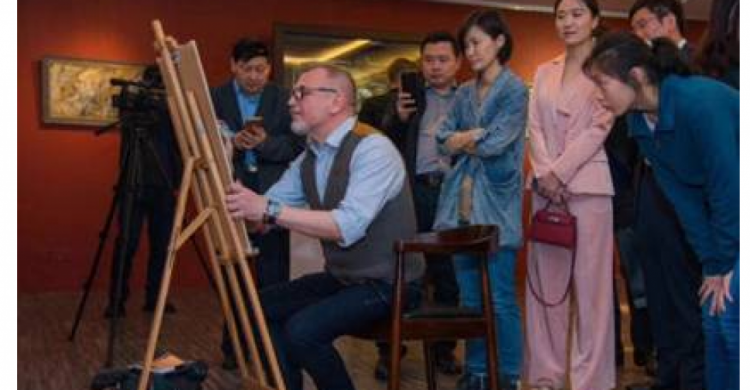 Наши в Поднебесной: работы художника из Кривого Рога представлены китайским ценителям (фото)