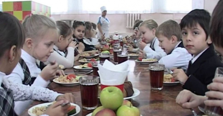 Родителей Кривого Рога просят оценить питание в детских столовых