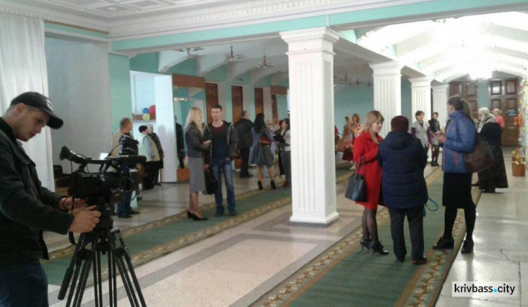 Дворец культуры "Саксагань" в Кривом Роге отметил 80-летний юбилей