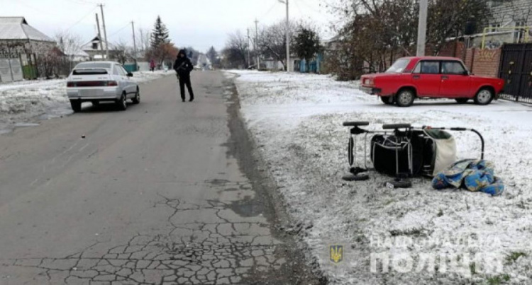 На Днепропетровщине пьяный водитель сбил беременную женщину с ребёнком (фото)