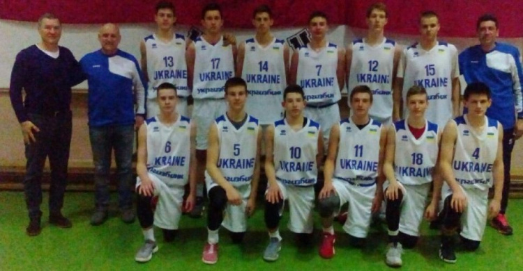 Сборная Украины по баскетболу, в составе которой криворожанин, получила бронзу (ФОТО)