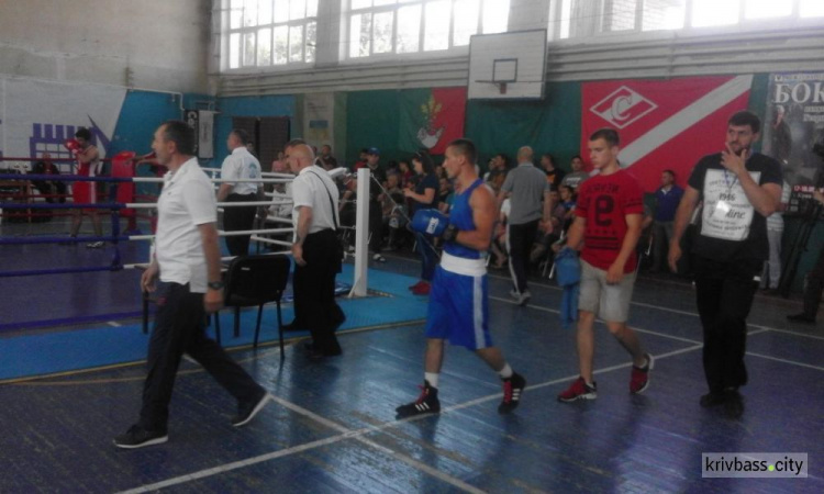 Боксеры из 8-ми стран соревновались на международном турнире по боксу в Кривом Роге (ФОТО, ВИДЕО)