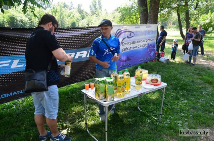 В Кривом Роге прошёл детский турнир по рыбалке (ФОТО)