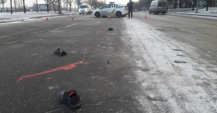 В Кривом Роге водитель сбил пешехода и скрылся с места события