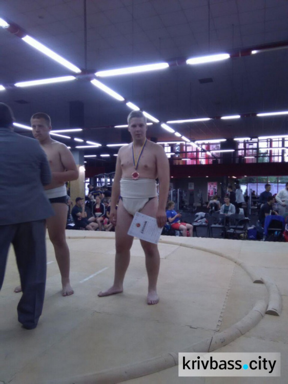 Криворожане заняли второе место на всеукраинском чемпионате по сумо (ФОТОРЕПОРТАЖ)