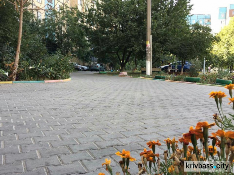 В нынешнем году в рамках проекта «Криворожский дворик» обновят 10 придомовых территорий (ФОТО)