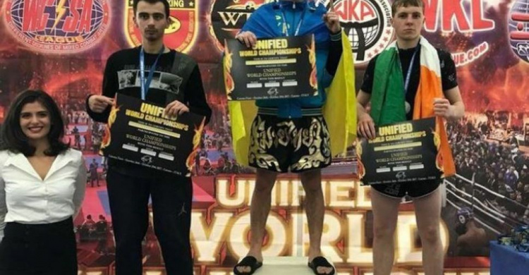 Криворожанин выиграл «серебро» на чемпионате Украины по боксу (ФОТО)