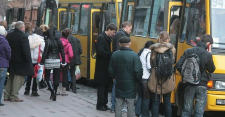 В Кривом Роге активисты требуют оставить маршрут автобуса для дачников
