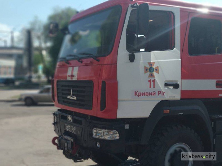 В Кривом Роге спасатели ликвидировали условный огонь в скоростном трамвае (ФОТО)