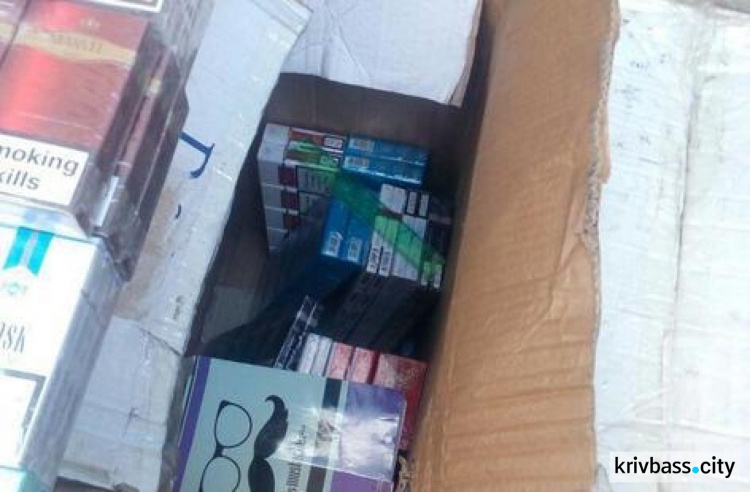 Полиция в Кривом Роге изъяла 600 пачек контрабандных сигарет (ФОТО)