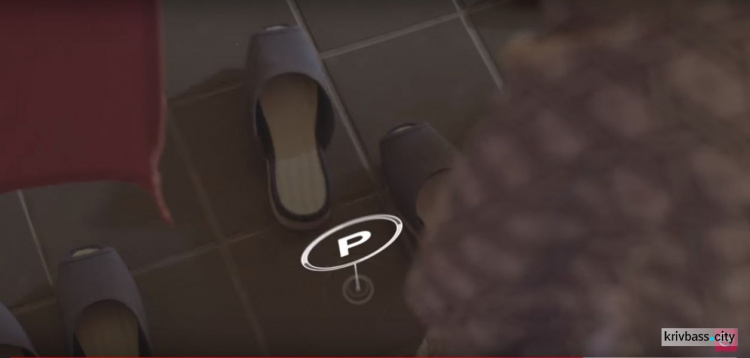 Скороходы-ролики: в Nissan презентовали комнатные тапки с автопилотом (ФОТО+ВИДЕО)