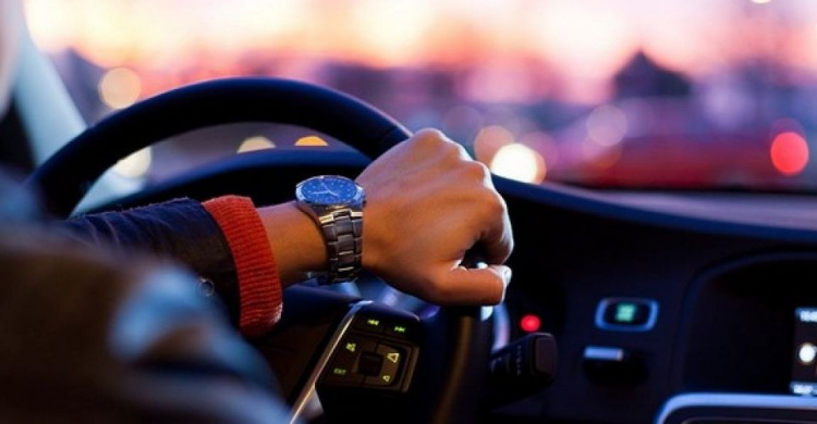 С Нового года водителей Кривого Рога ожидают изменения в правилах дорожного движения (ИНФОГРАФИКА)