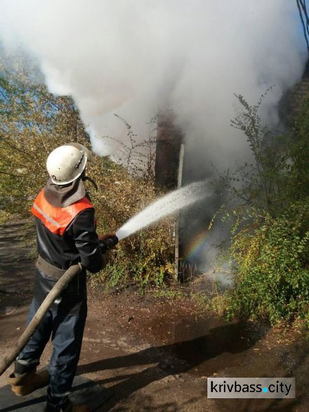 В Покровском районе Кривого Рога сгорела трансформаторная подстанция (ФОТО)