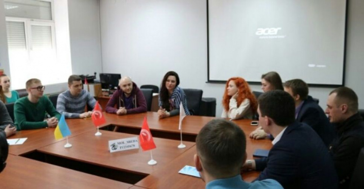 Криворожская молодёжная организация промышленного предприятия посетила Запорожье (ФОТО)