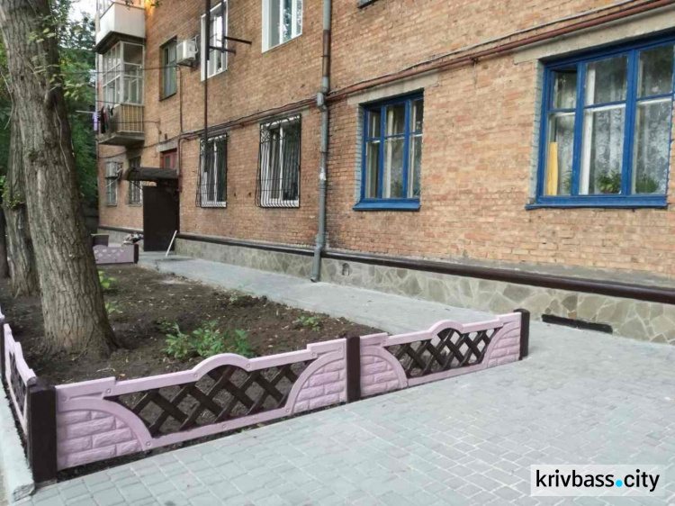 "100 дворов": в Кривом Роге появился новый уютный двор (ФОТО)