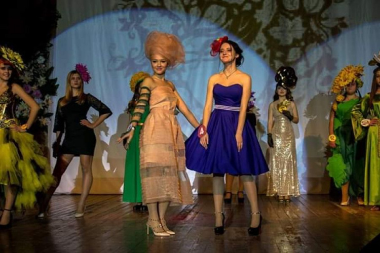 В Кривом Роге прошёл праздник молодости, красоты, грации и таланта "Мисс Золотая Осень" (фото)