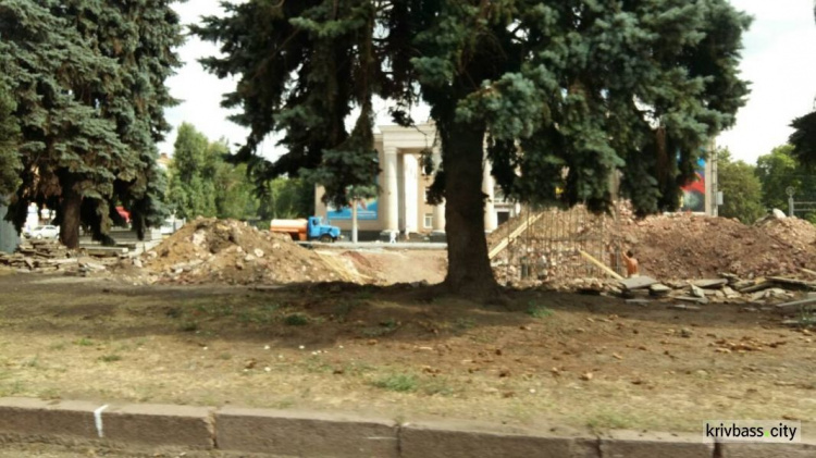 В Кривом Роге идут подготовительные работы для установки памятника Владимиру Великому (ФОТОФАКТ)