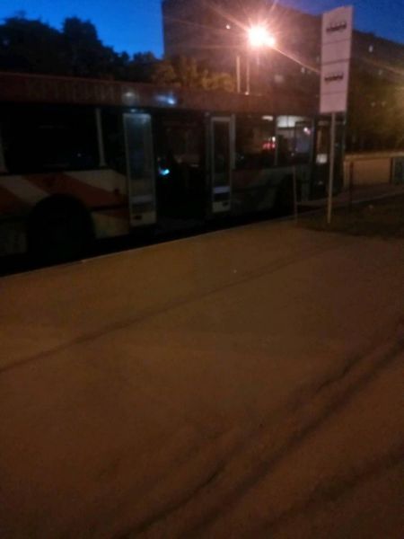 Экономия по-криворожски: в Кривом Роге коммунальные автобусы выходят в рейс с полупустыми баками (ФОТОФАКТ)
