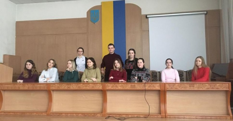 Школьники из Кривого Рога стали лучшими на областной олимпиаде по иностранным языкам
