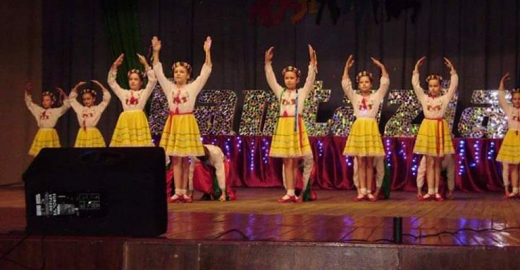 Якро и интересно проходят отчетные концерты к 50-летию Широковской художественной школы (фото)