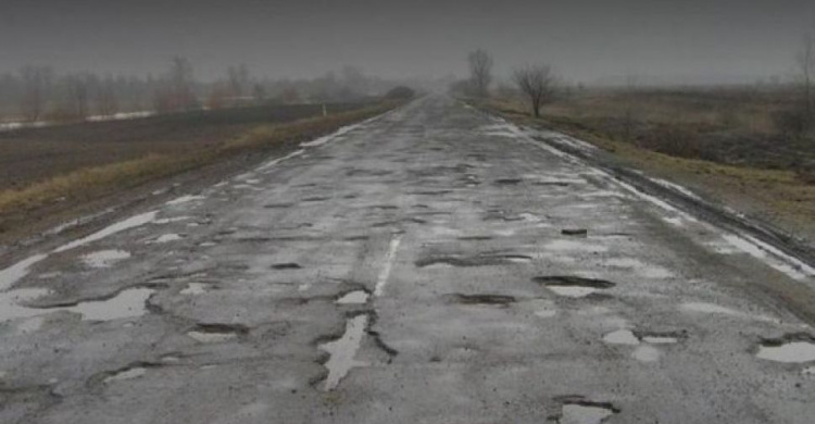В 2018 году планируют отремонтировать 30 км трассы Кривой Рог-Николаев, - Савченко