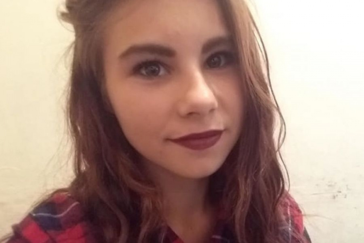 Не выходит на связь: в Кривом Роге пропала 18-летняя девушка