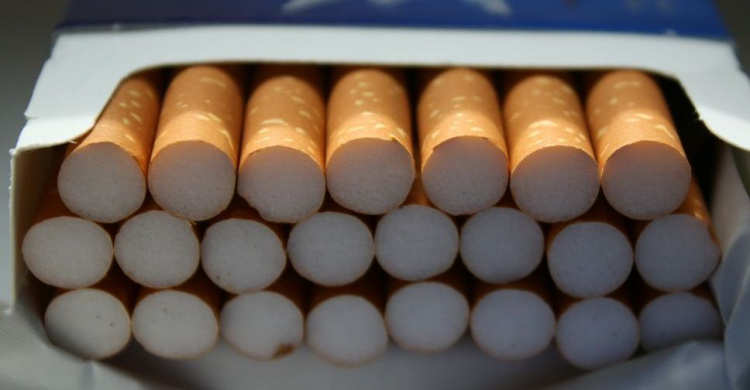 В Кривом Роге выявили точку незаконной продажи сигарет 