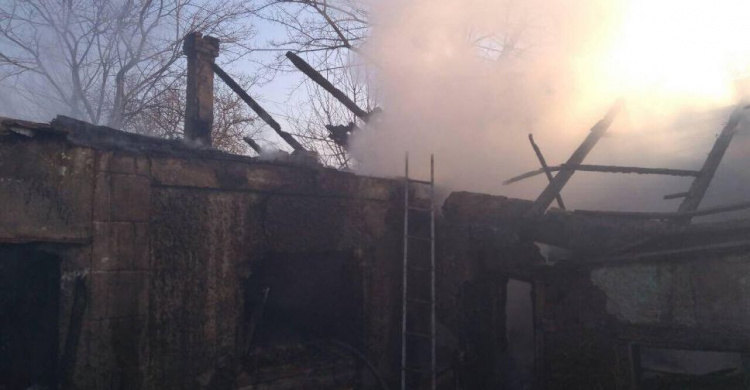 Жуткая трагедия в Кривом  Роге: при  пожаре погибли дети и мужчина (фото)