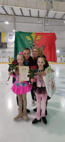 Криворожские фигуристы привезли 9 медалей с чемпионата "YURIEV OPEN 2019"(фото)
