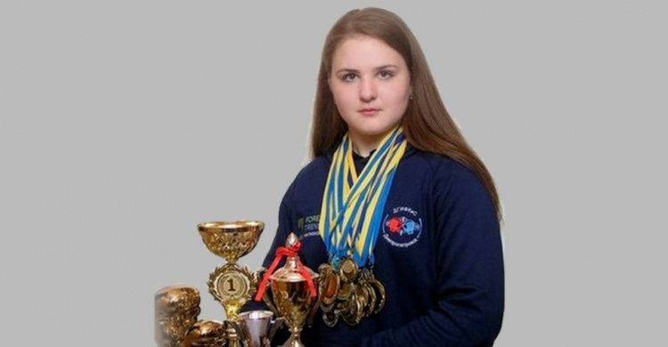 Юная спортсменка из Днепропетровской области вернулась с победой с чемпионата Европы по боксу (фото)