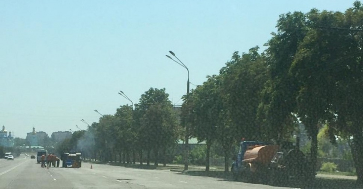 Фотофакт: как ремонтируют дорогу по проспекту 200-летия Кривого Рога