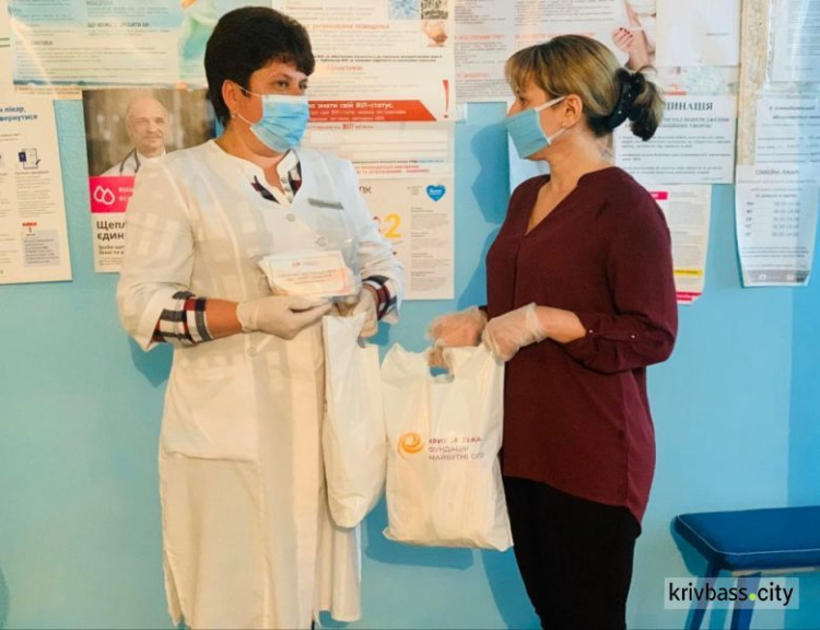 Разом проти коронавірусу: більше 2 500 захисних масок отримали мешканці Широківського району від волонтерів