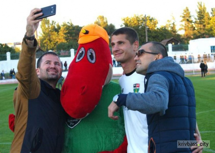 Футболисты из Кривого Рога выиграли у одесситов и стали единоличными лидерами (ФОТО)