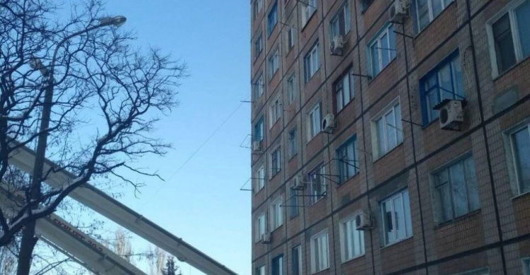 В Кривом Роге горел многоэтажный дом: пострадал ребенок (ФОТО)