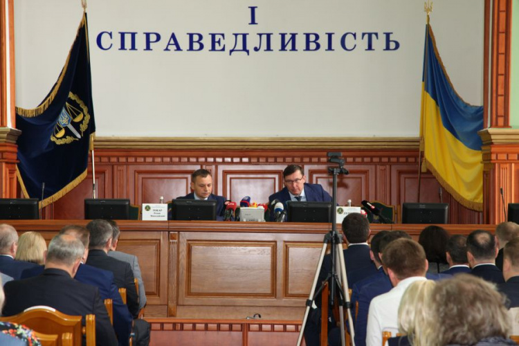 В Днепропетровской области представлен новый прокурор (фото)