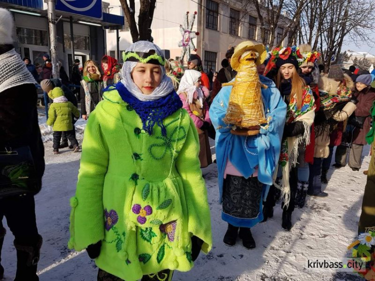 Весело и ярко: по центральной улице Кривого Рога прошёл городской вертеп "Рождественская звезда" (фото)