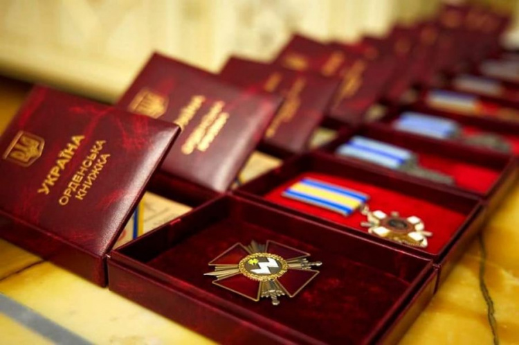 Президент відзначив десантників Дніпропетровщини