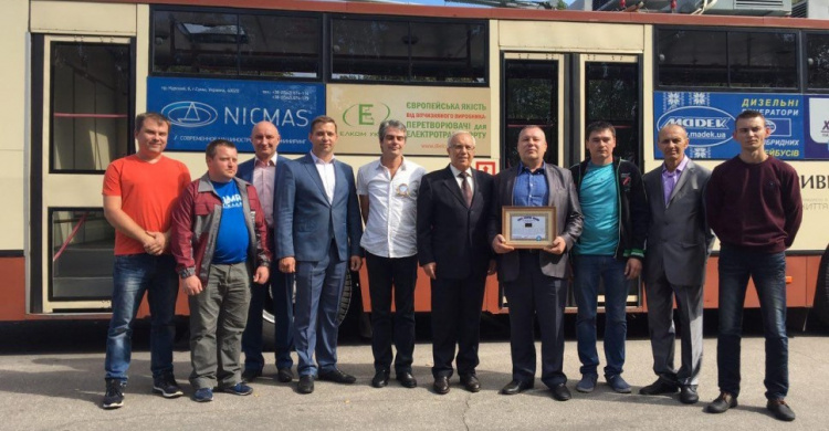 Криворожский троллейбус на дизельном генераторе попал в Книгу рекордов Украины (ФОТО)