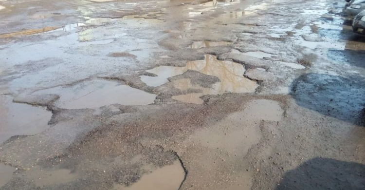 Ремонт дорог на бумаге: прокуратура задержала руководителей дорожных организаций Днепропетровской области за махинации